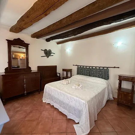 Il Cuore Del Castrum 1 公寓 费拉拉